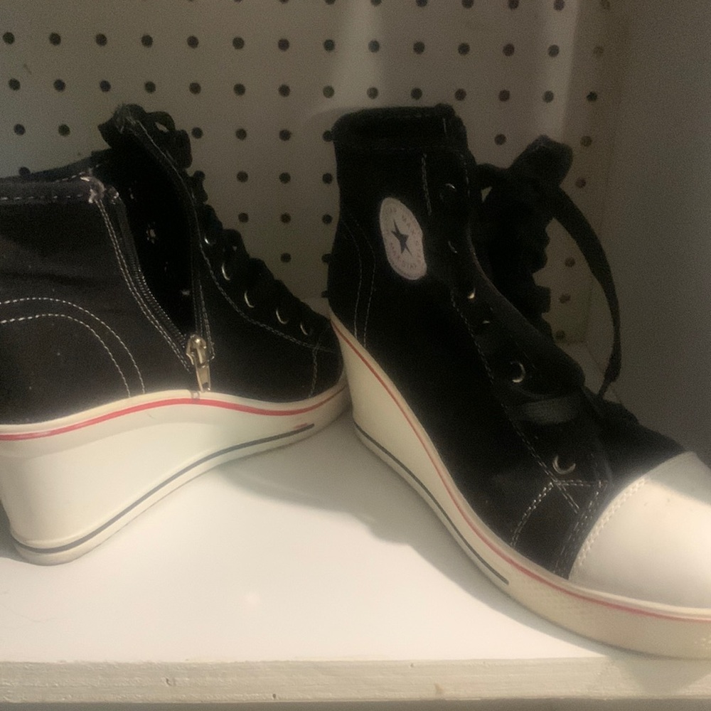 Max star chuck heels